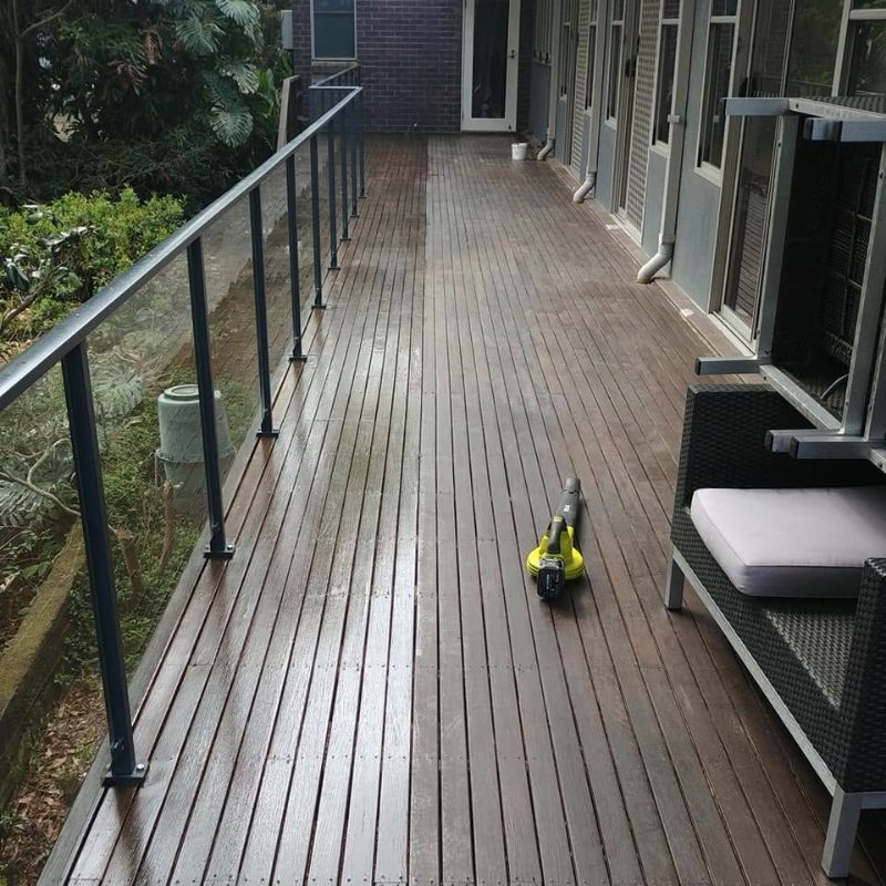 Deck Staining in Wagga Wagga